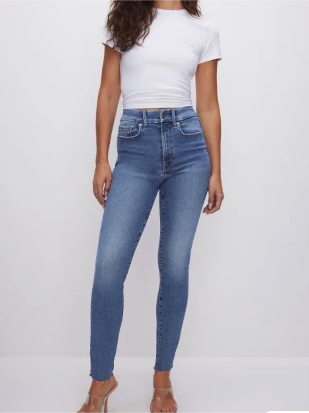 Good American Good Curve Skinny Crop
W/ Chewed Hem Women's Size 0/25 Blue Jeans